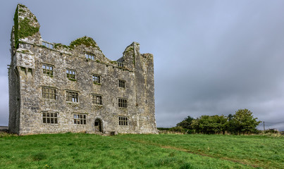 Fototapeta na wymiar Leamaneh Castle, County Claire, Ireland