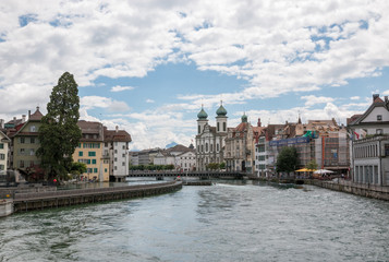 Obraz premium Panoramic view of city center of Lucerne and river Reuss.