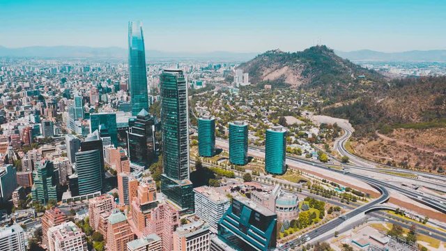 Amazing hyperlapse of Santiago de Chile from the air