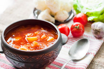 Tomato soup with cabbage and cauliflower