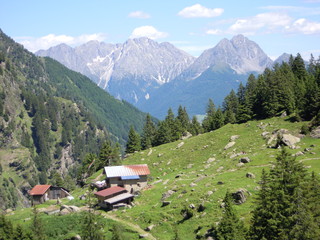 Wanderung zur Spronser Seenplatte bei Meran, S&uuml;dtirol