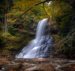 Fototapeta na wymiar Cascade Falls Virginia