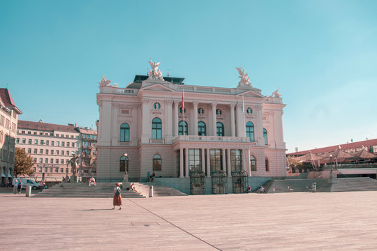 opera hause of zurich