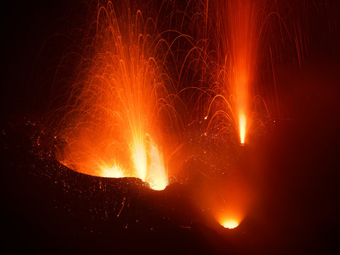 Stromboli night eruption
