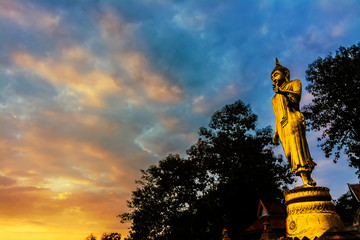 Fototapeta premium Great Golden Buddha statue at the