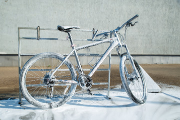 Fototapeta na wymiar mtb bicycle in soap. self-service. bicycle washing