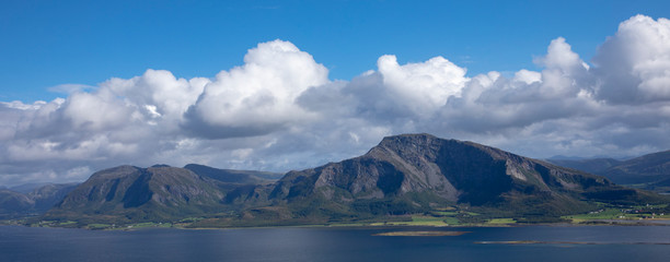 Fototapeta na wymiar White Clouds on moutain hike Trælneshatten,northern Norway