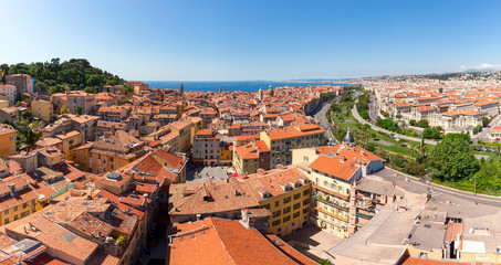 Fototapeta na wymiar panorama aérien de Nice