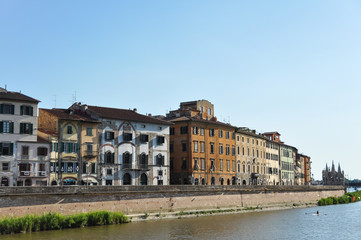 Fototapeta na wymiar Arno river in Pisa (Italy)