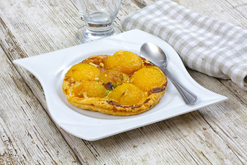 apricot pie