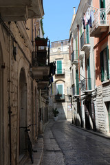 Fototapeta na wymiar alleys of Trani 