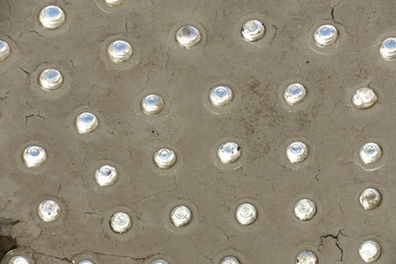 Plafond et pavés de verre ronds