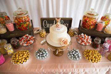 Obraz na płótnie Canvas wedding cake dessert party event tier layer frosting fondant