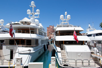 Paradise Island Yachts