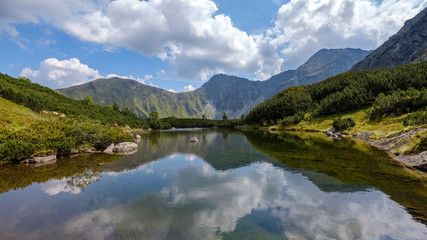 Plakat mountain lake in late summer in Slovakian Carpathian Tatra