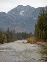 Fototapeta na wymiar Traun river in Obertraun, Austria