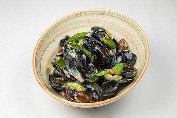 Mussels in a white ream sauce