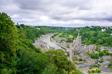 Obraz premium Overview of the harbour of Dinan and the river