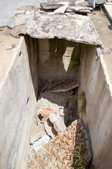 Friedhof - Uraltes leeres Grab (Grabauflösung)