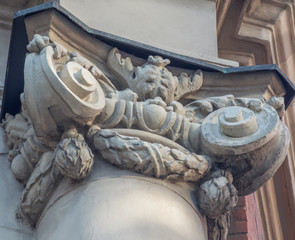zdobienie kolumny © Mariusz Sowula