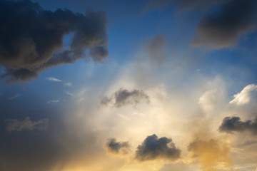 Obraz premium Beautiful colorful sky as background. Rainy weather