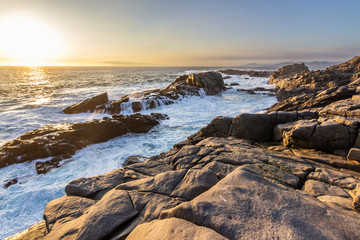 An amazing walk along the cliffs in between 