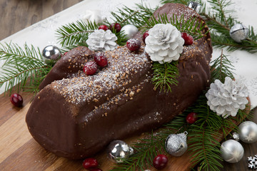 Fototapeta na wymiar Christmas Chocolate Yule Log Cake