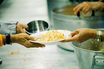 Hands-on food of the hungry is the hope of poverty : concept of homelessness
