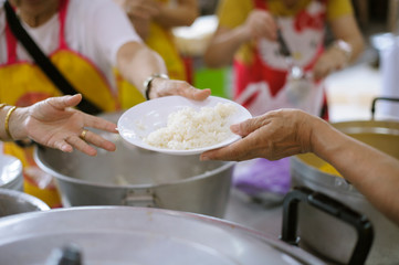 Hands-on food of the hungry is the hope of poverty : concept of homelessness