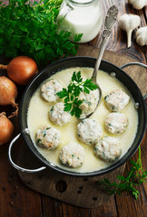 Chicken meatballs in milk sauce