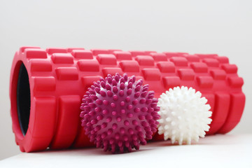 Massage Foam Roller + Hand & Foot Ball