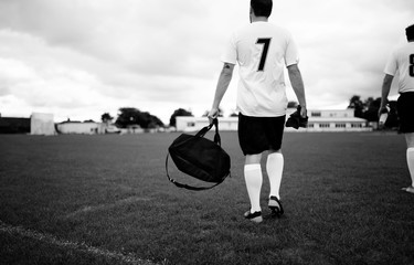 Football player ready for practice © Rawpixel.com