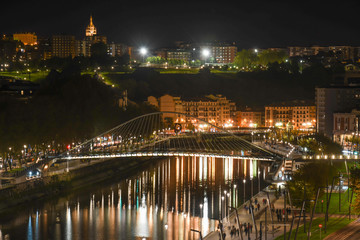 Fototapeta na wymiar Corners of Bilbao at nightfall