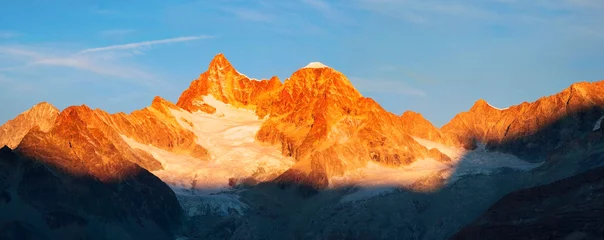 Crédence de cuisine en verre imprimé Cervin Matterhorn slopes in autumn