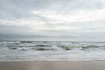 Fototapeta na wymiar Waves on the Beach