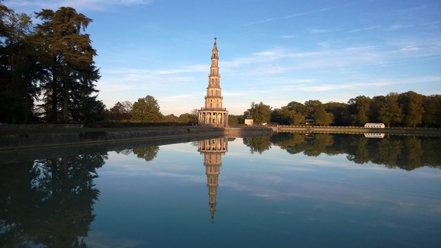 Pagode chinoise de Chanteloup pr&egrave;s d'Amboise en Indre et Loire. France