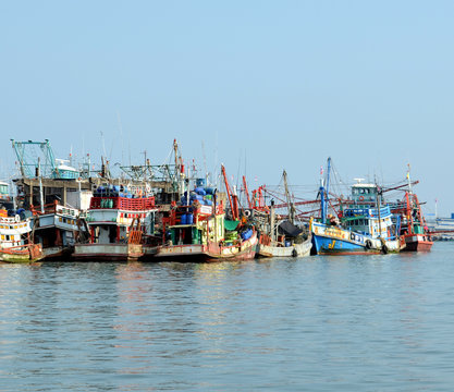 bateau de pêche en thailande