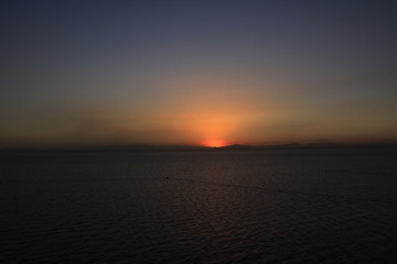 Atardece en la Manga la mar Menor, Murcia, España