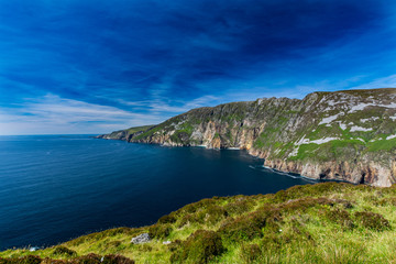 Fototapeta na wymiar Slieve League cliffs (Sliabh Liag Cliffs) are among the highest sea cliffs in Europe. situated on the south west coast of County Donegal, Ireland