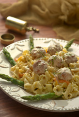 Meatballs with Pasta and Aspargagus