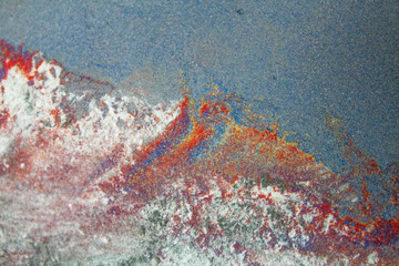 Varicoloured mineral deposit of paint of powder-like enamel