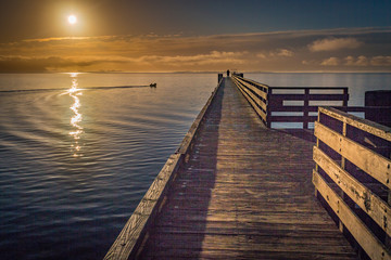Obraz premium pier at sunset