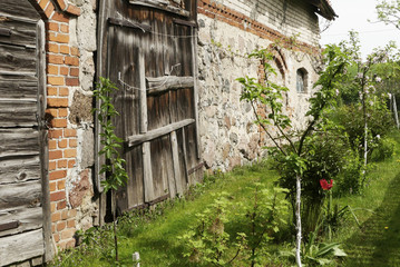 Old barn Masuria Poland © JakubP