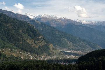 Fototapeta na wymiar Manali city Himalayas mountains landscape 
