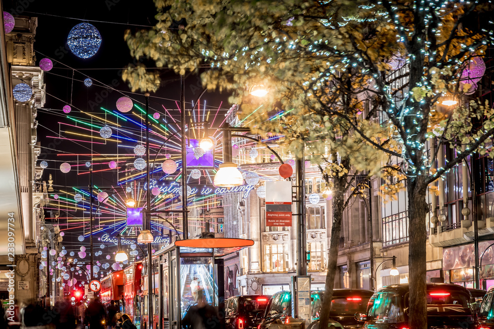 Wall mural Oxford street decorated for Christmas