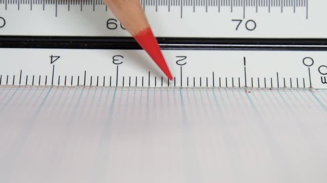 赤鉛筆と三角スケール　製図　イメージ