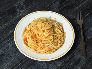 Pasta with tomato