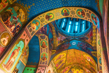 Fototapeta na wymiar Interior of Sioni Cathedral of the Dormition in Tbilisi, Georgia