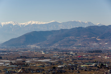 残雪の残る八ヶ岳連峰