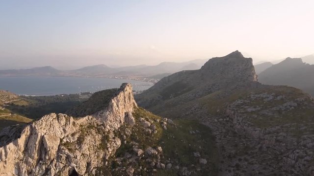 Drohne - Aufstieg vom Cap de Formentor &uuml;ber Port de Pollenca
